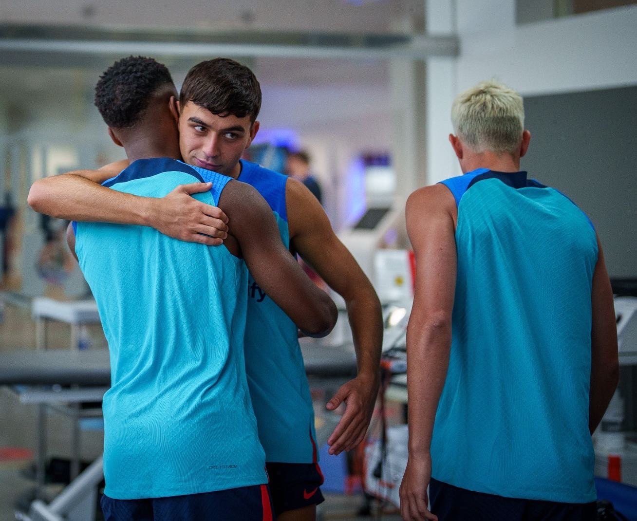 Dien mao thay doi cua Pedri anh 1