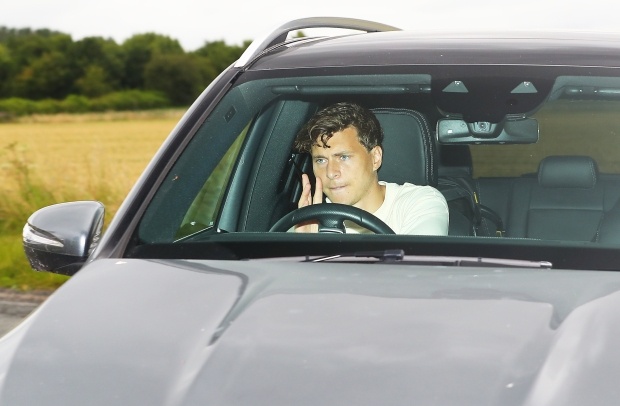 Ronaldo lai tu choi hoi quan khi MU chuan bi du dau he anh 5