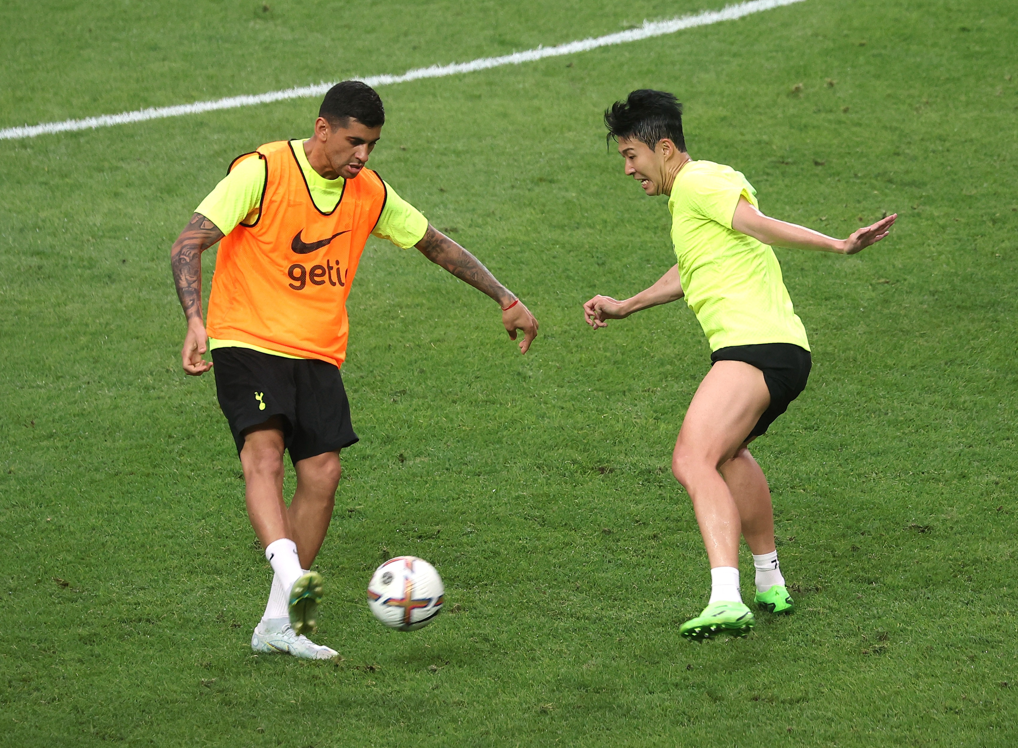 Son Heung-min,  Kane do guc sau bai chay 42 vong san anh 8