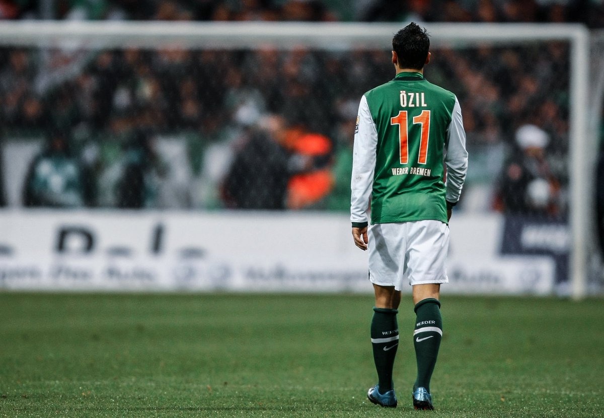 Mesut Ozil gia nhap CLB thu 6 trong su nghiep anh 6