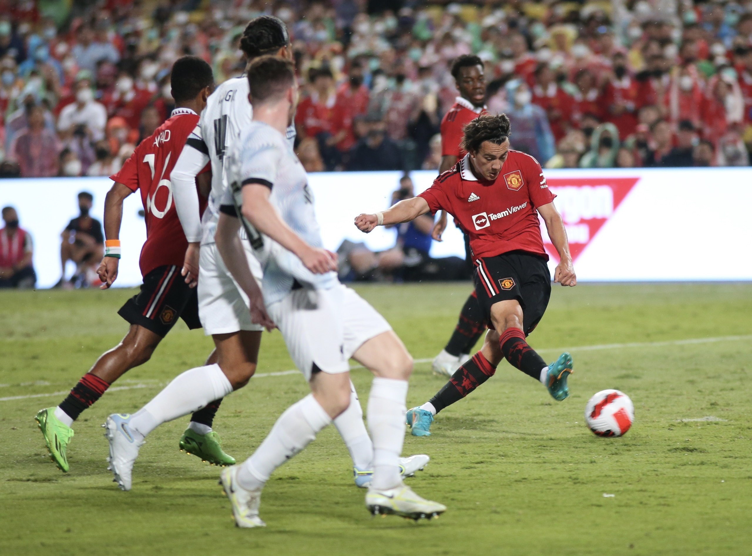 Ferdinand: 'It thay MU trinh dien nhu vay trong nhieu nam' hinh anh