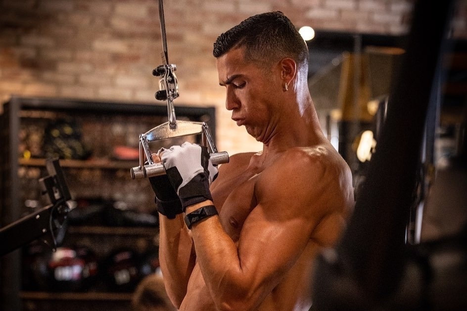 Phan ung dau tien cua Ronaldo sau nhieu ngay im lang hinh anh