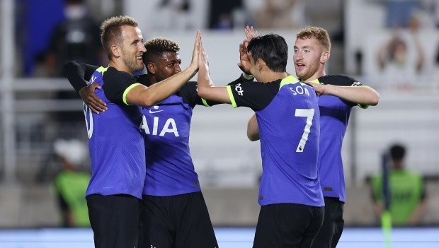 Sieu pham cua Rakitic khien Tottenham bi cam chan anh 3