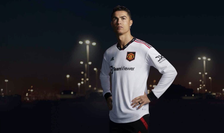 Them dau hieu Ronaldo se o lai MU hinh anh