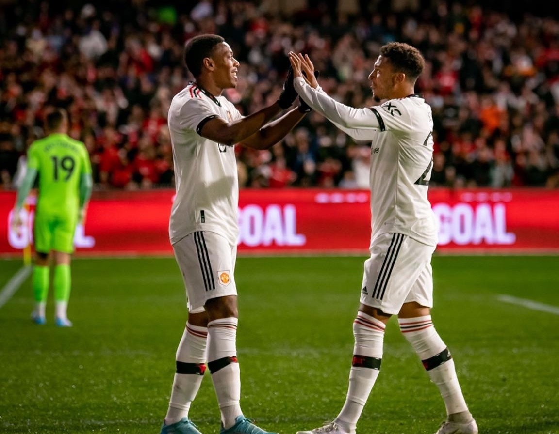 Tinh the dao nguoc voi Martial o MU anh 2