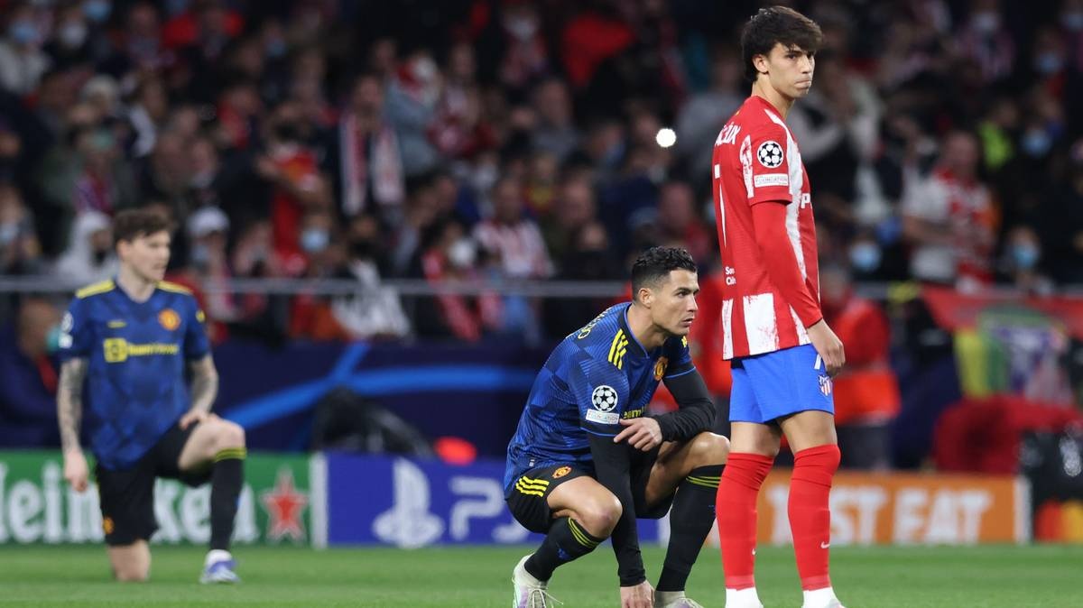 Vi sao Atletico khong mua Ronaldo? anh 1