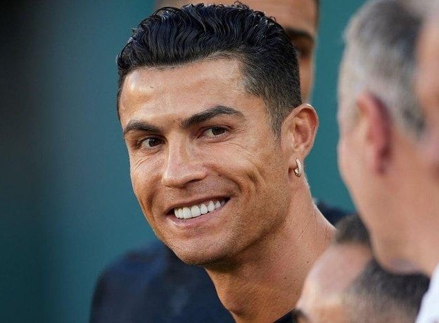 Ronaldo sap tro lai MU hinh anh