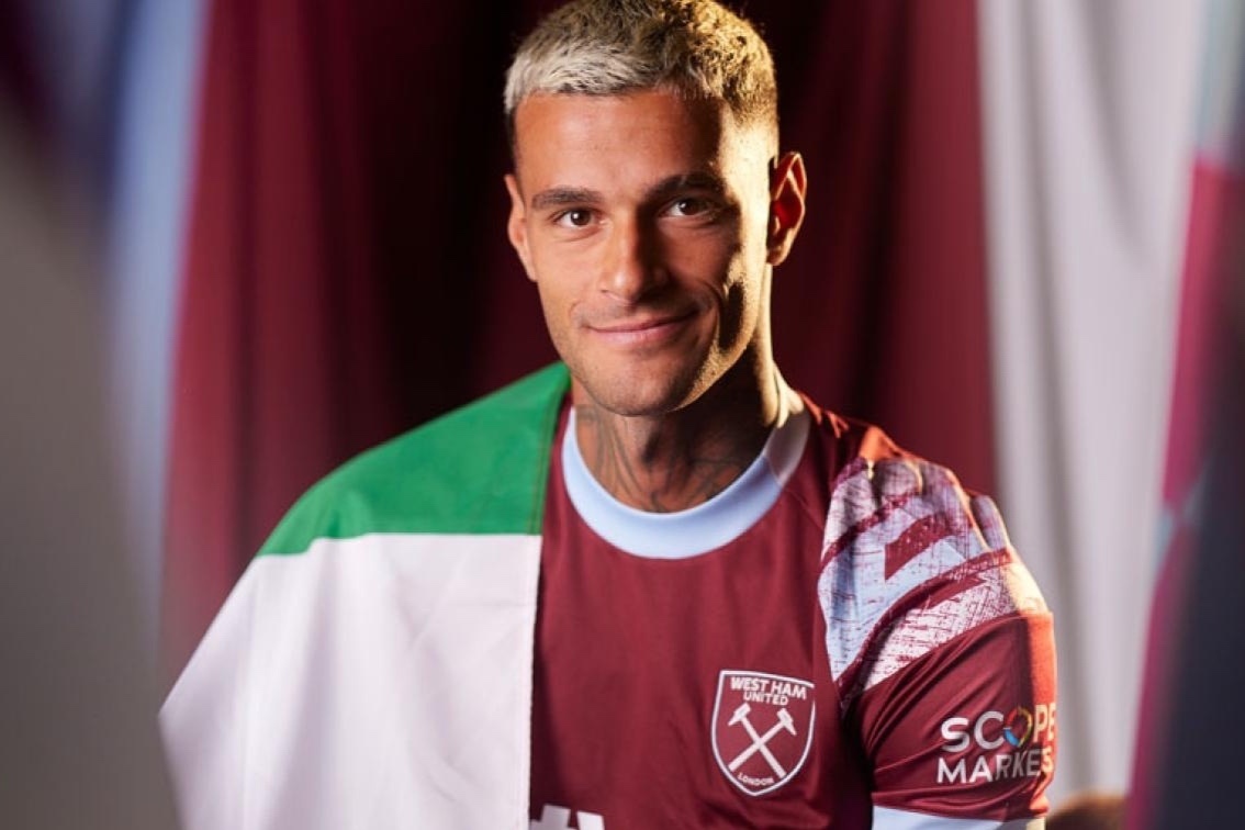 West Ham chi 42 trieu euro cho nguoi thay Lingard hinh anh