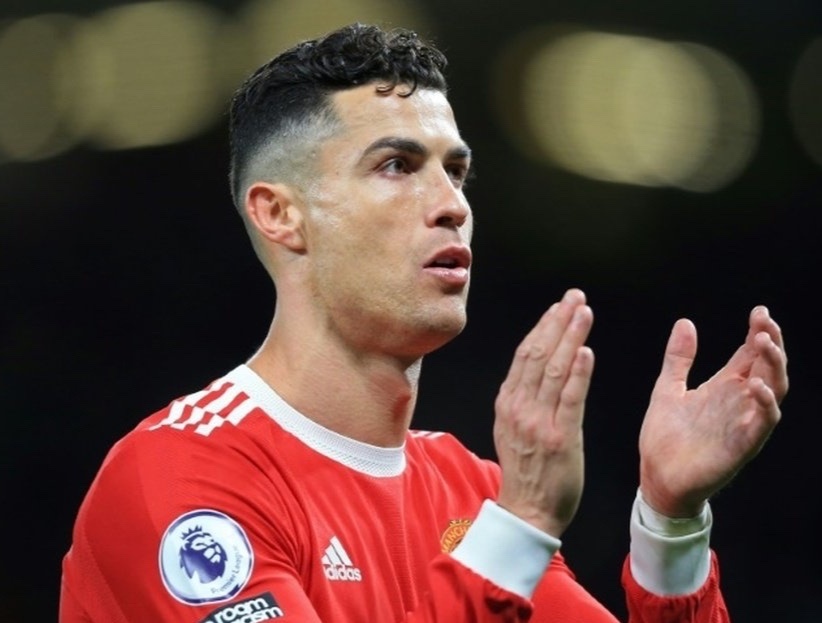 Ronaldo dang tu huy hoai danh tieng hinh anh