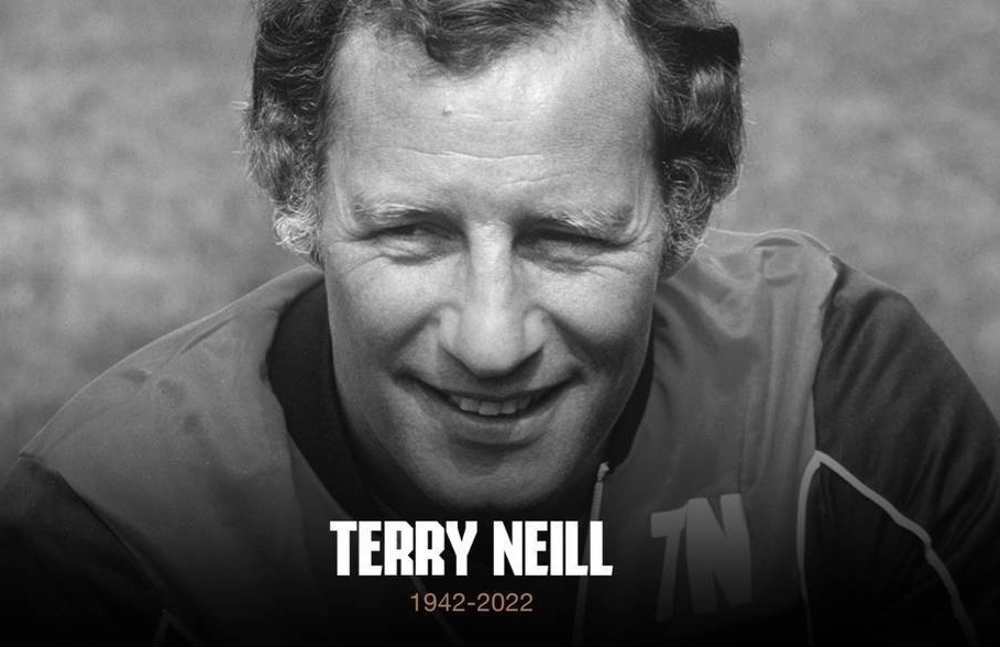 Huyen thoai Arsenal qua doi hinh anh