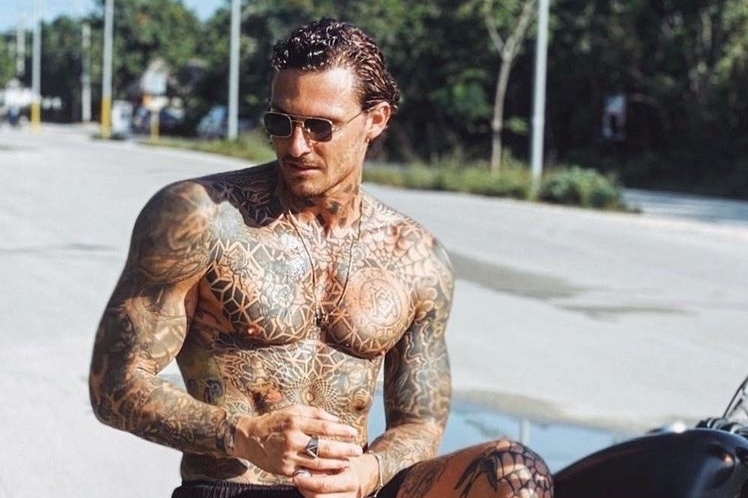 Co bap nguoi tinh moi cua vo cu Totti hinh anh