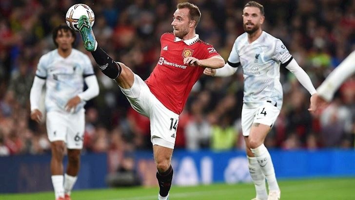 MU chi 300 trieu euro anh 8