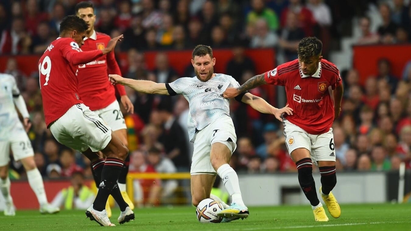 canh tranh doi hinh MU anh 6