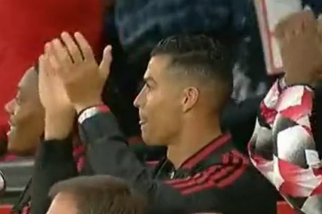 Cai vo tay cua Ronaldo mo ra ky nguyen Ten Hag o MU hinh anh