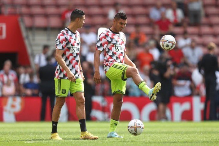 Casemiro ra mat MU anh 1