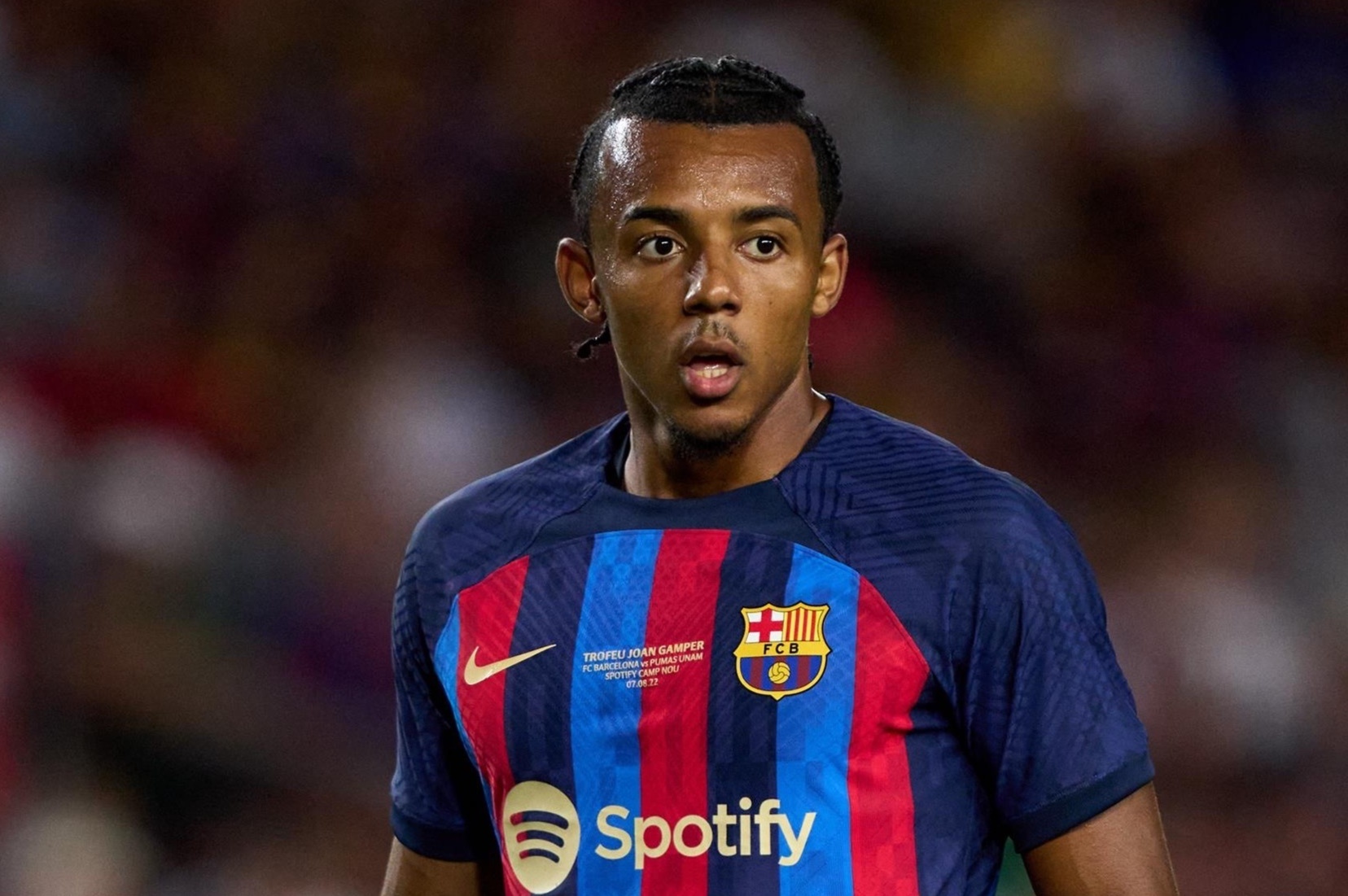 Barca dang ky duoc het tan binh hinh anh