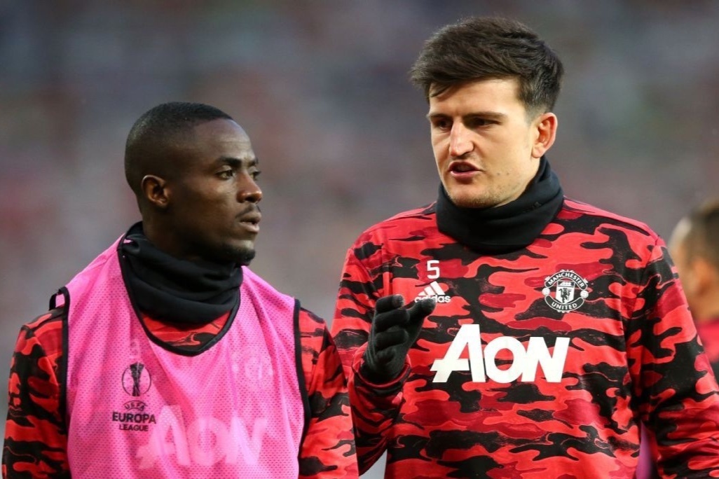 Eric Bailly to MU doi xu bat cong hinh anh