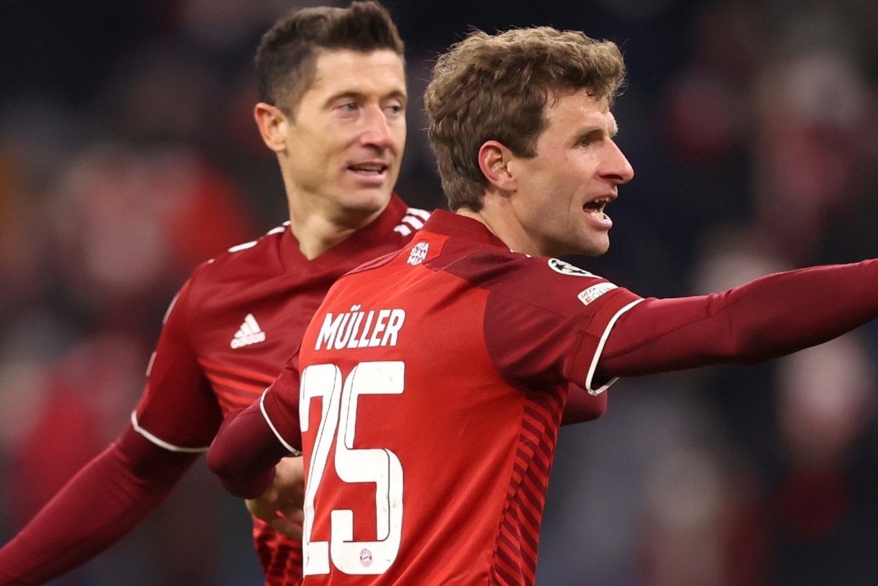 Muller: Mane nhac toi khong chuyen cho Lewandowski hinh anh