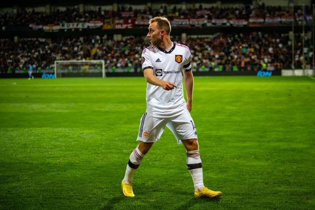 Eriksen giup MU quen Pogba anh 3