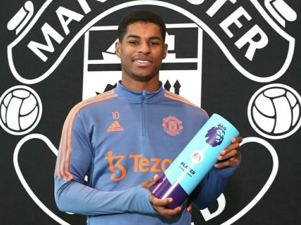 Rashford hay nhat Ngoai hang Anh thang 9 hinh anh