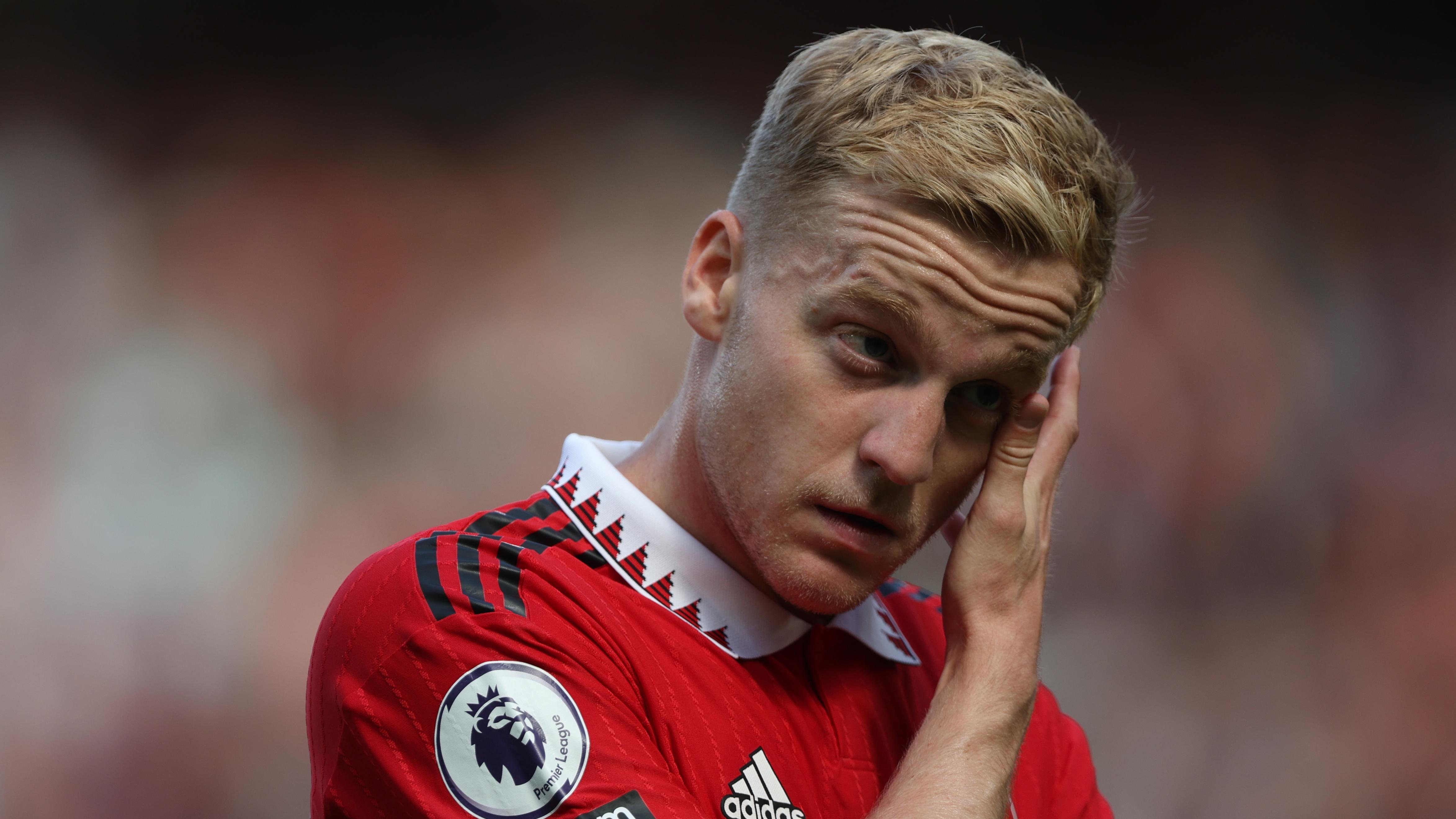 Van de Beek duoc phep roi MU hinh anh