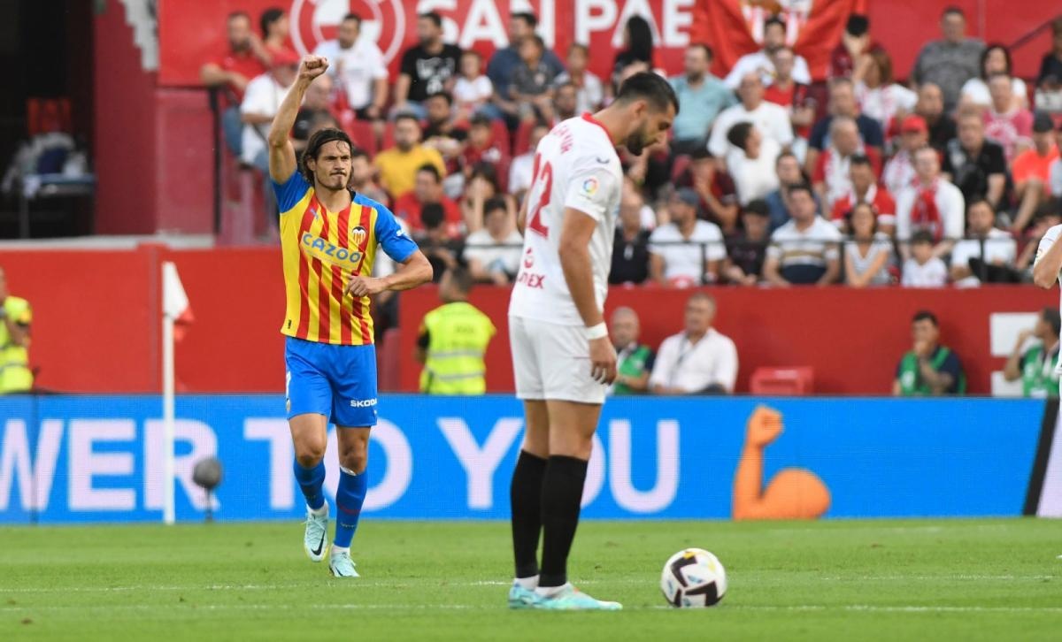 Cavani tiep tuc toa sang anh 1