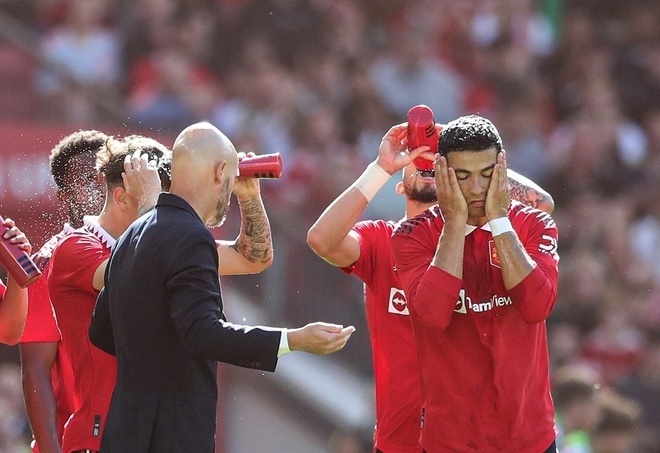 Huyen thoai Liverpool: 'Ronaldo co ly do de phan no' hinh anh