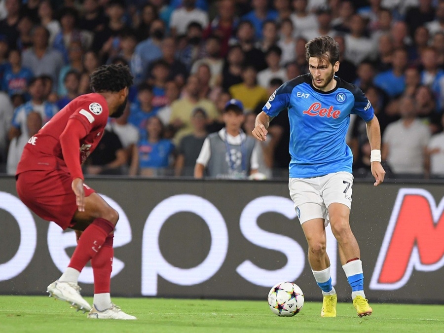 Tan cong canh trai anh 6