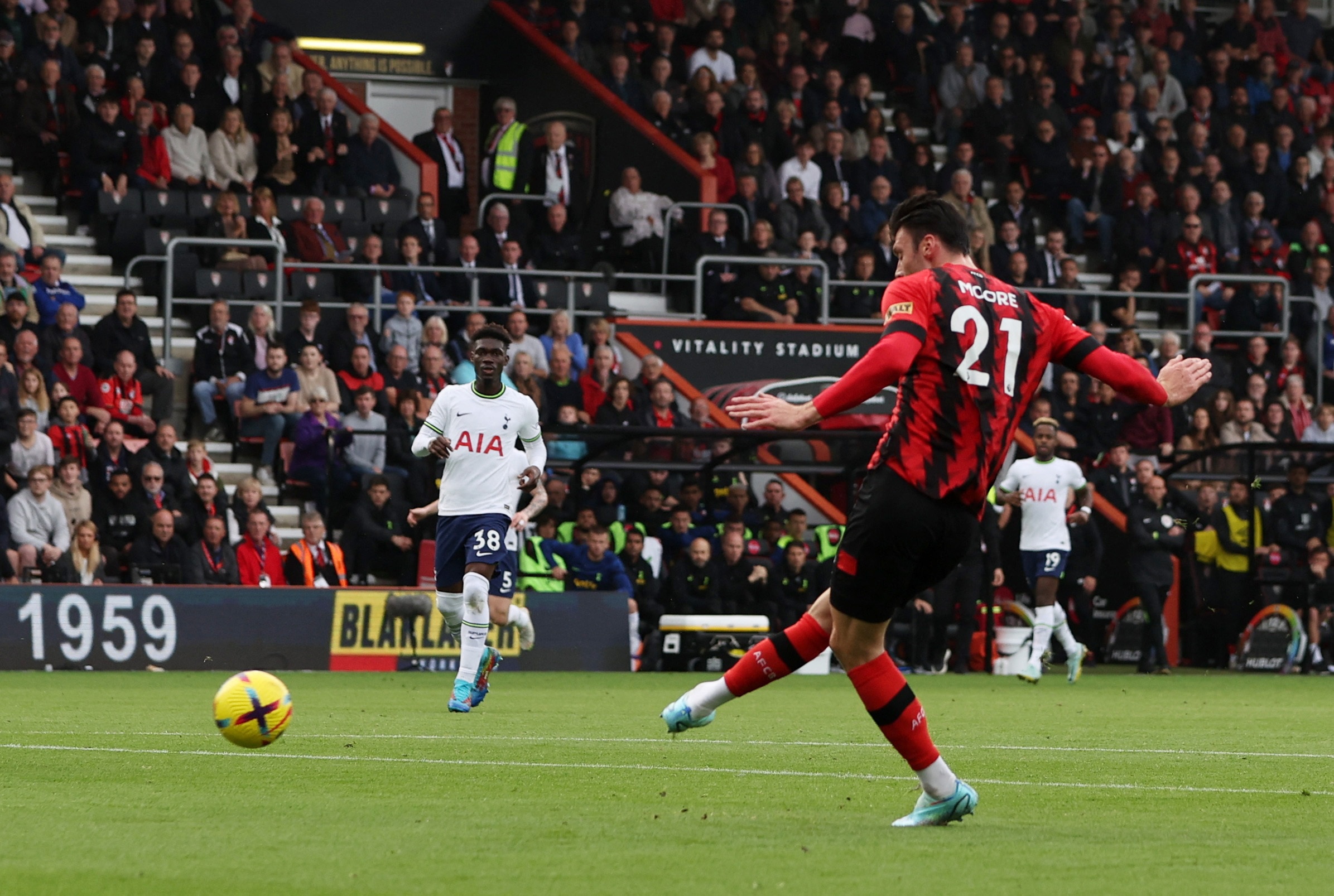 Ty le sut Ronaldo anh 4