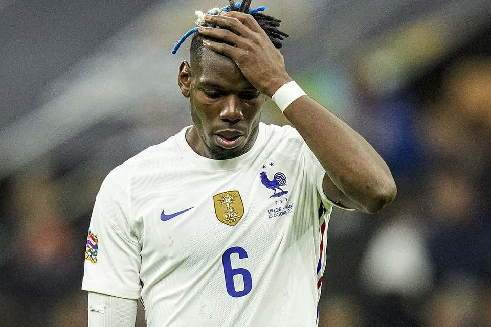 MU bi cao buoc che giau tinh trang cua Pogba hinh anh