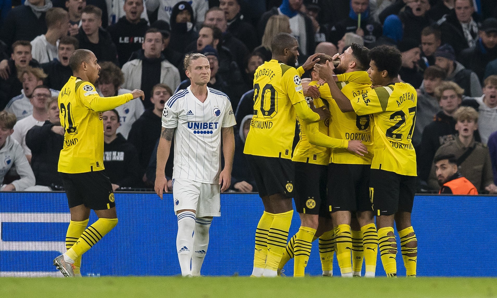 Bundesliga ghi dau an anh 8