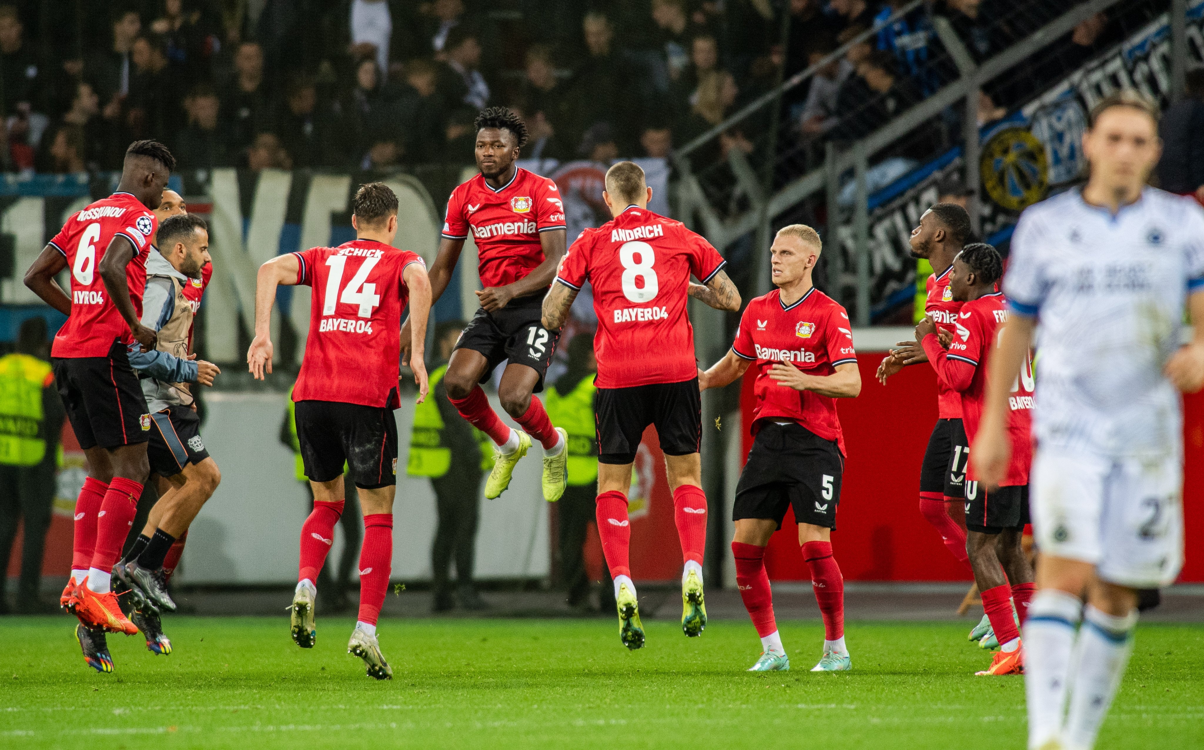 Bundesliga ghi dau an anh 10