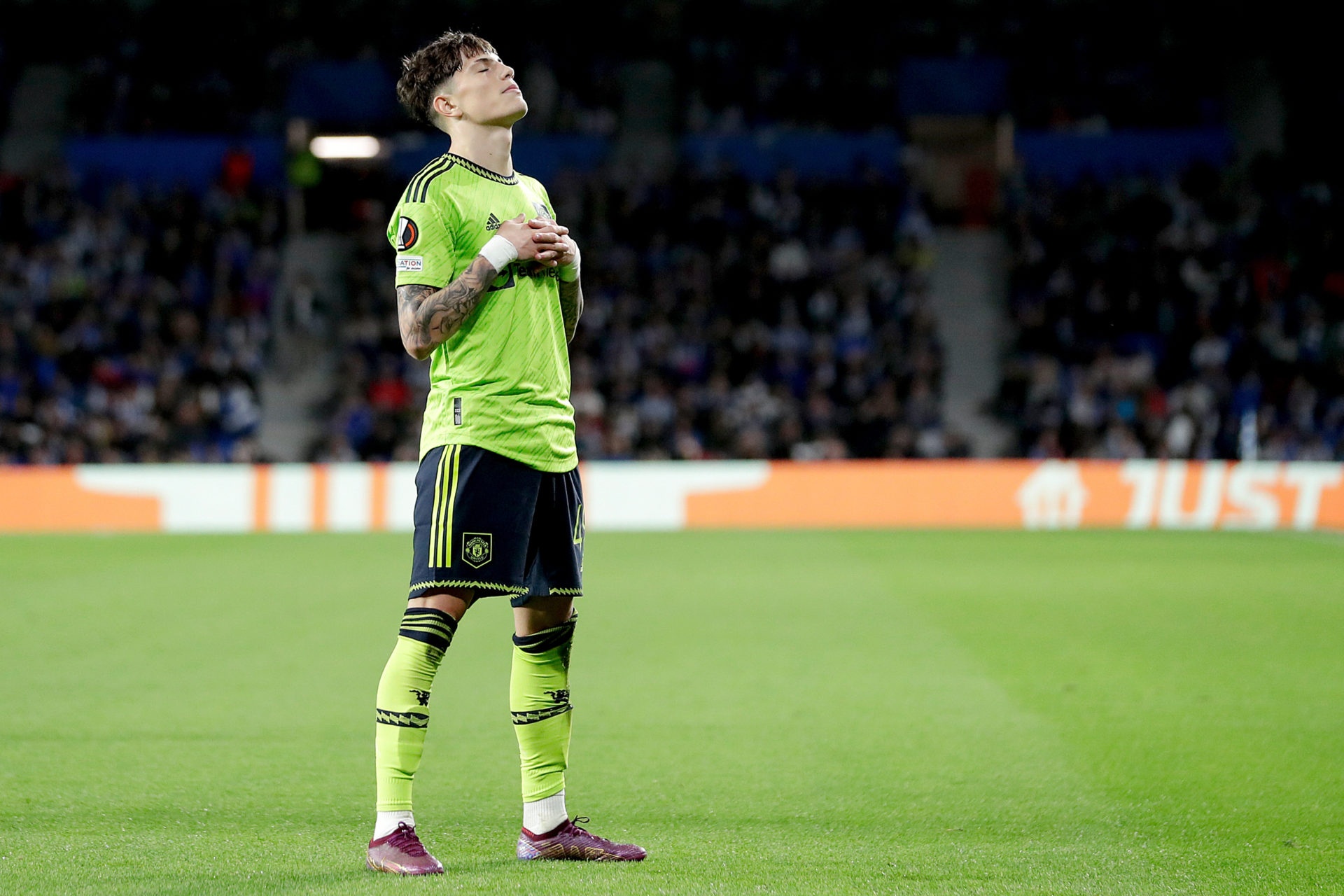 Garnacho xin Ronaldo an mung anh 2