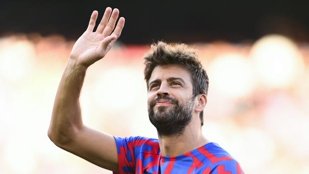 Gerard Pique giai nghe hinh anh