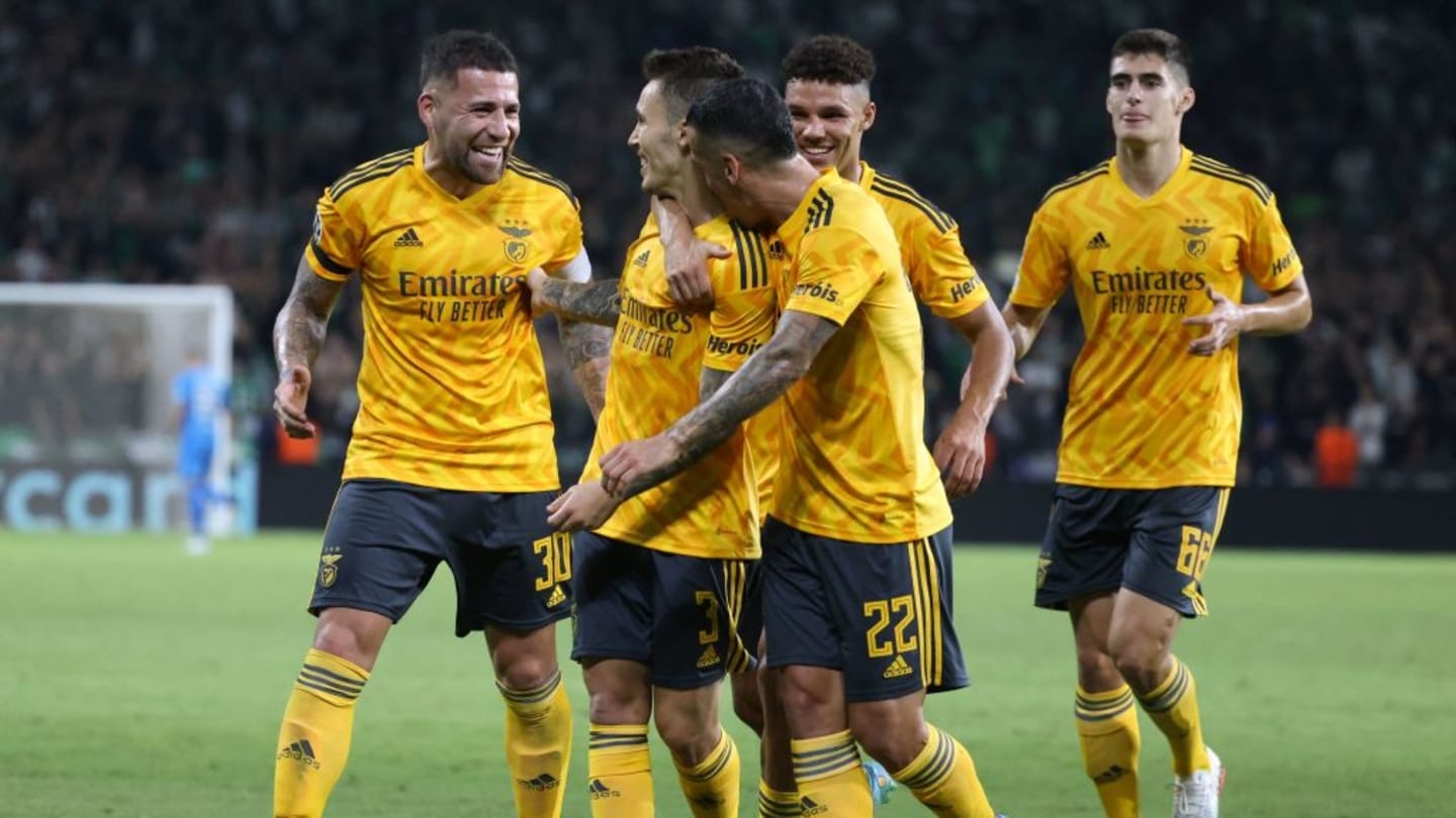 Real,  PSG dung buoc anh 7