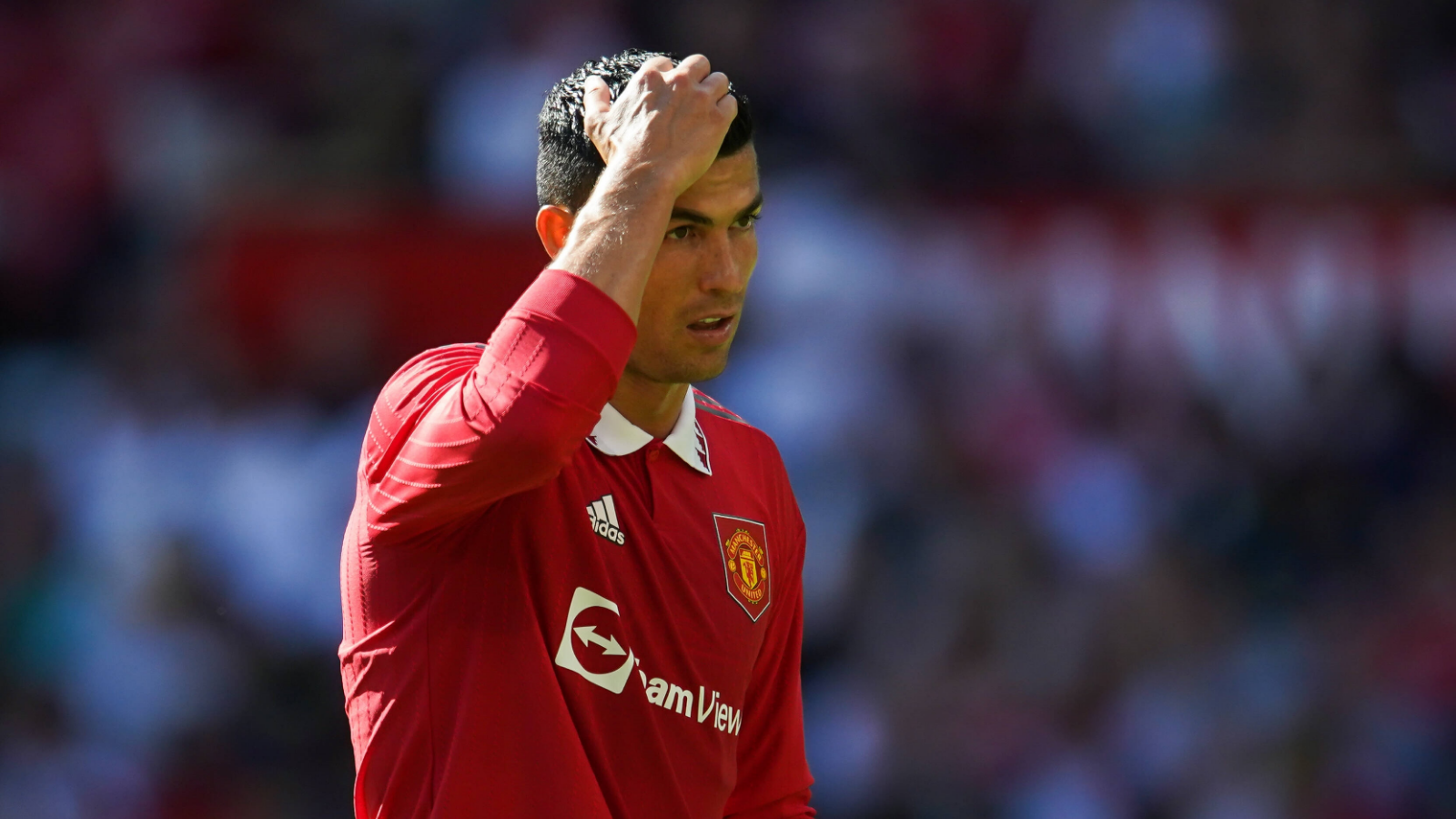 Ronaldo bi trung phat anh 1