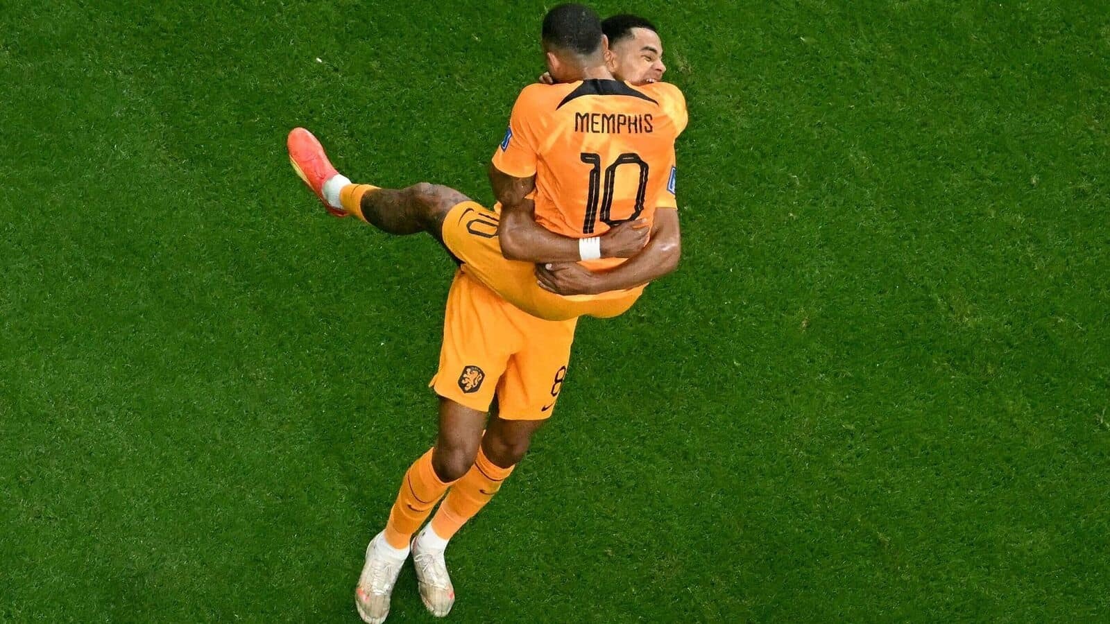 5 doi tuyen bat bai anh 1