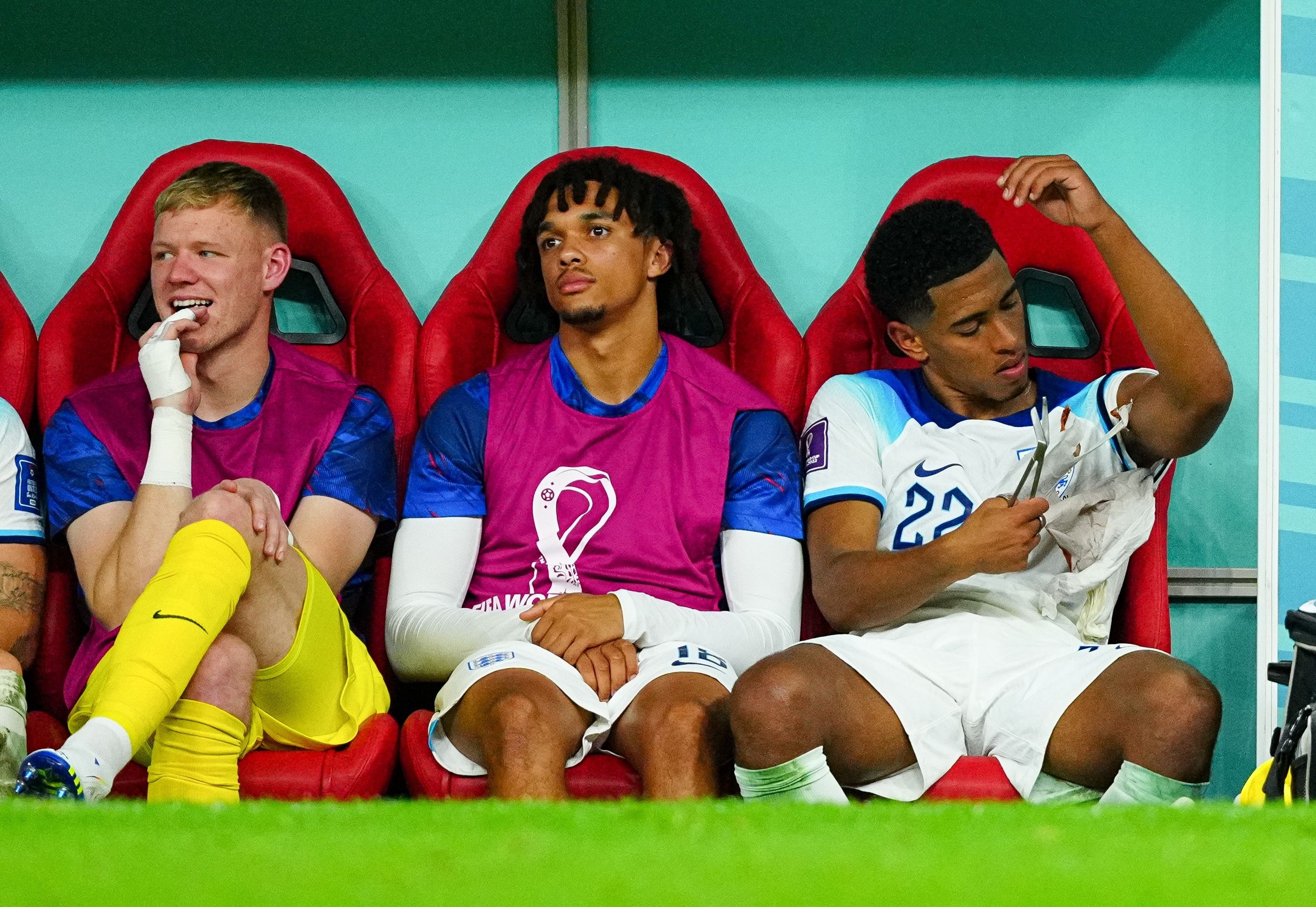 Bellingham thao bang canh tay anh 1