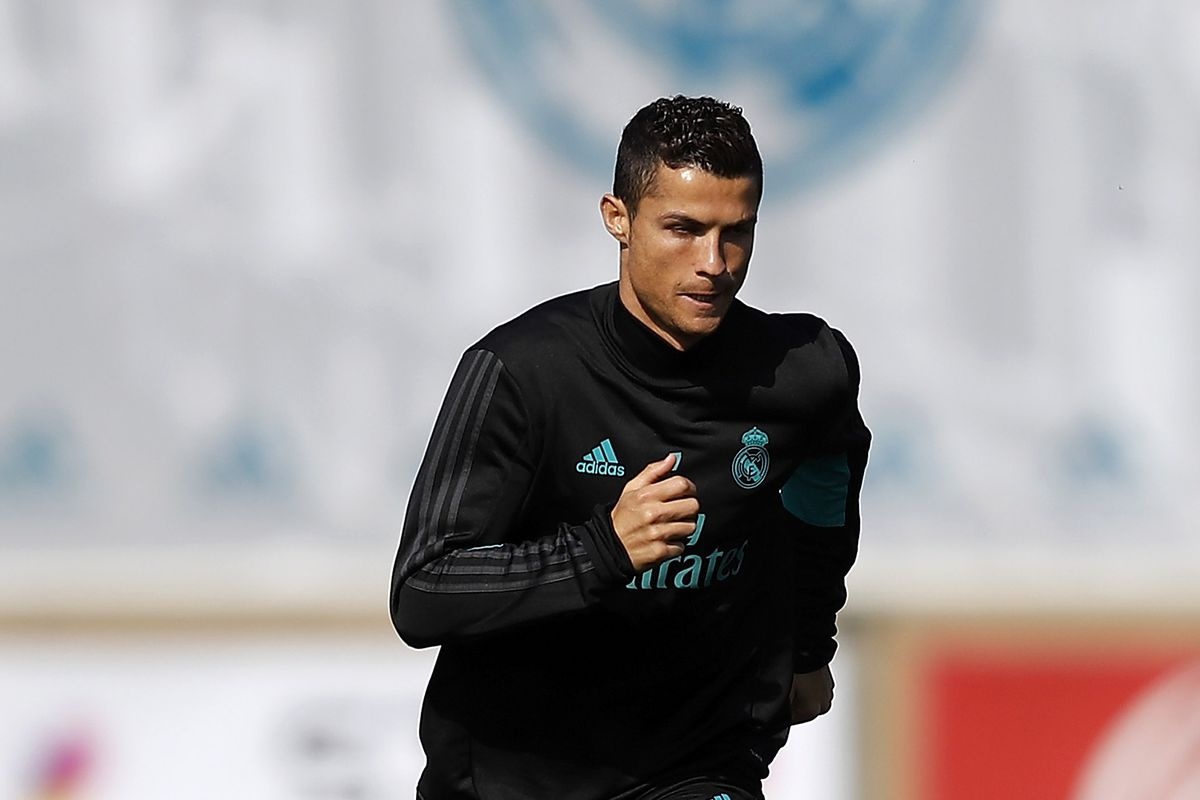 Ronaldo co mat o Real Madrid sau khi roi Qatar hinh anh