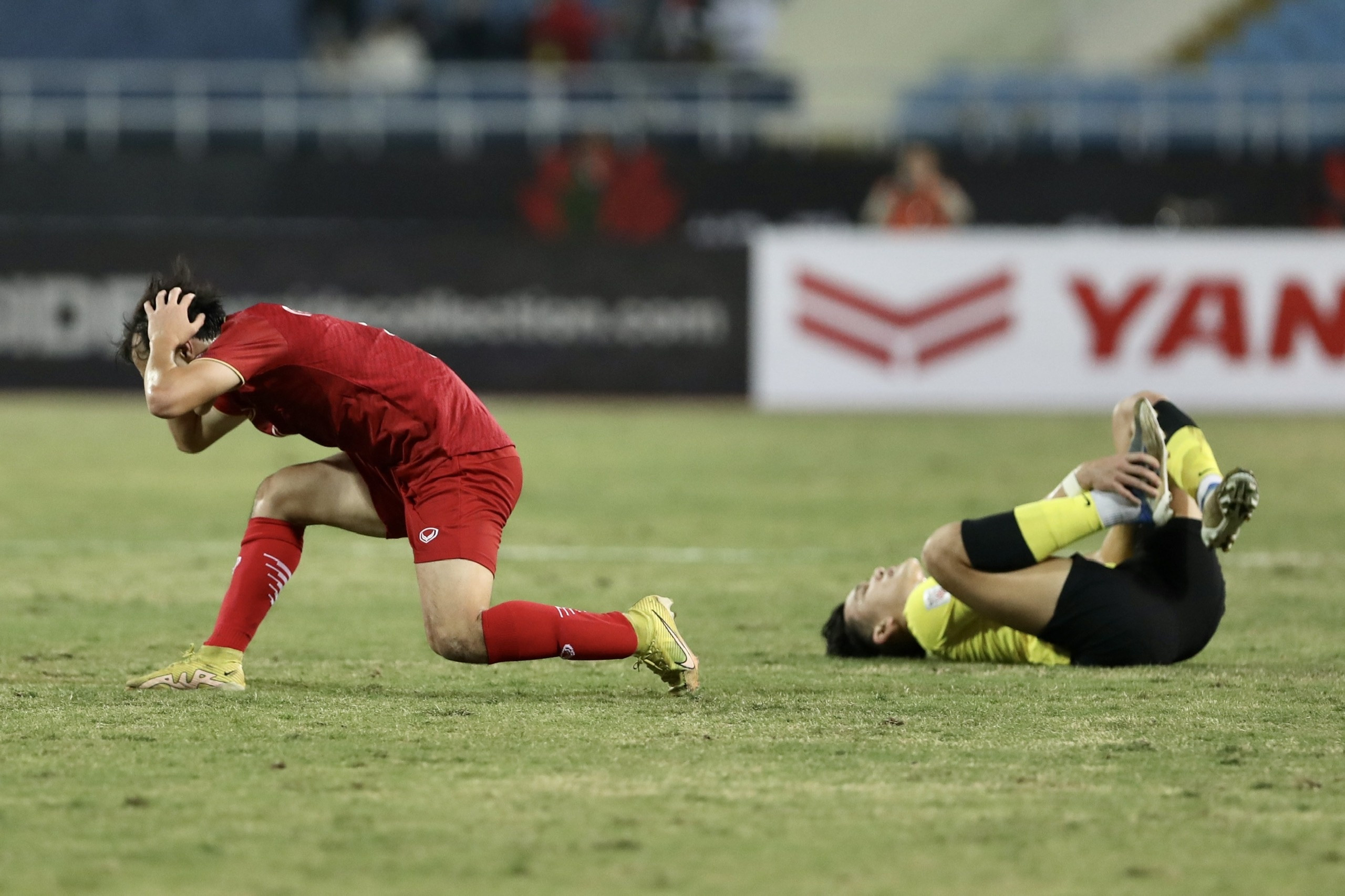 Phan ung cua Van Toan anh 2