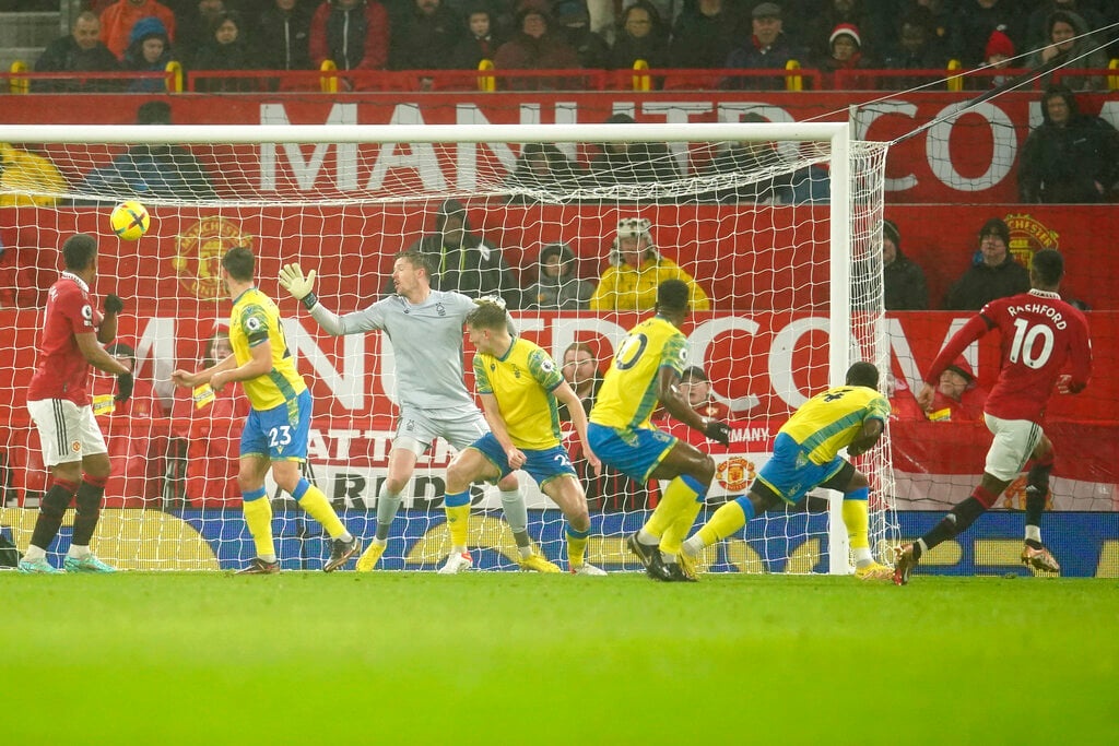 MU dan xep phat goc anh 6