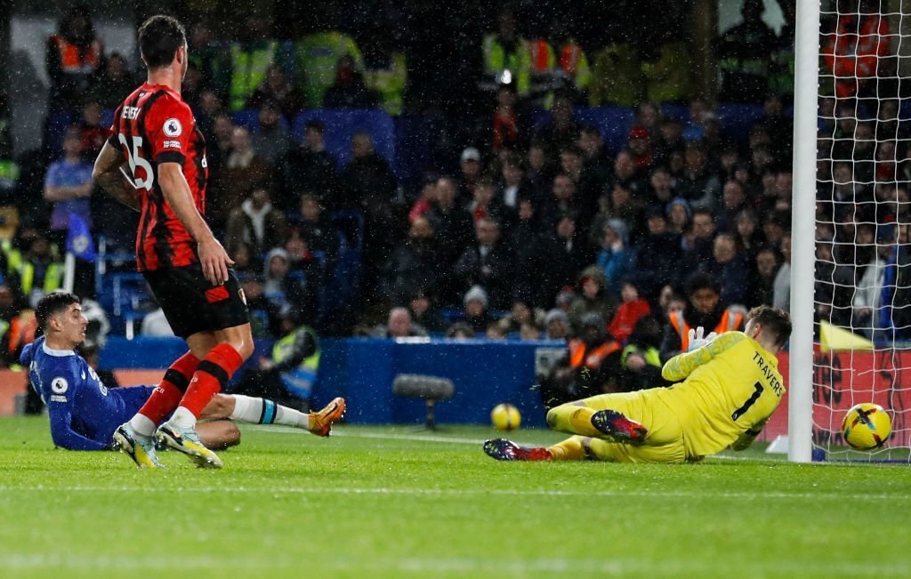 Chelsea ap sat Liverpool anh 2