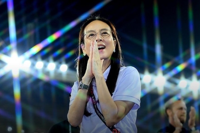 Madam Pang thuong lon cho tuyen Thai Lan hinh anh