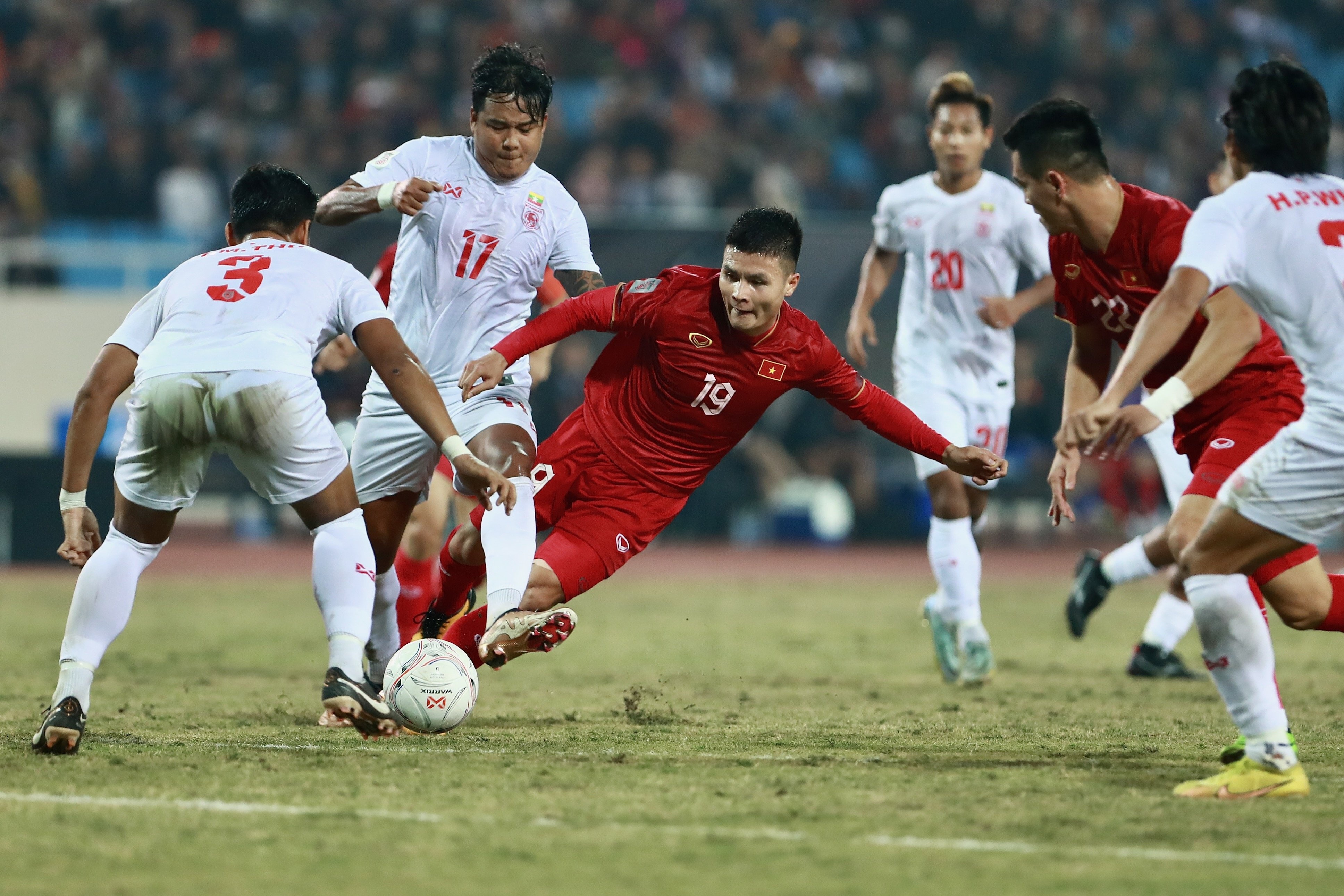 Chot gio ban ket luot di Indonesia - Viet Nam hinh anh