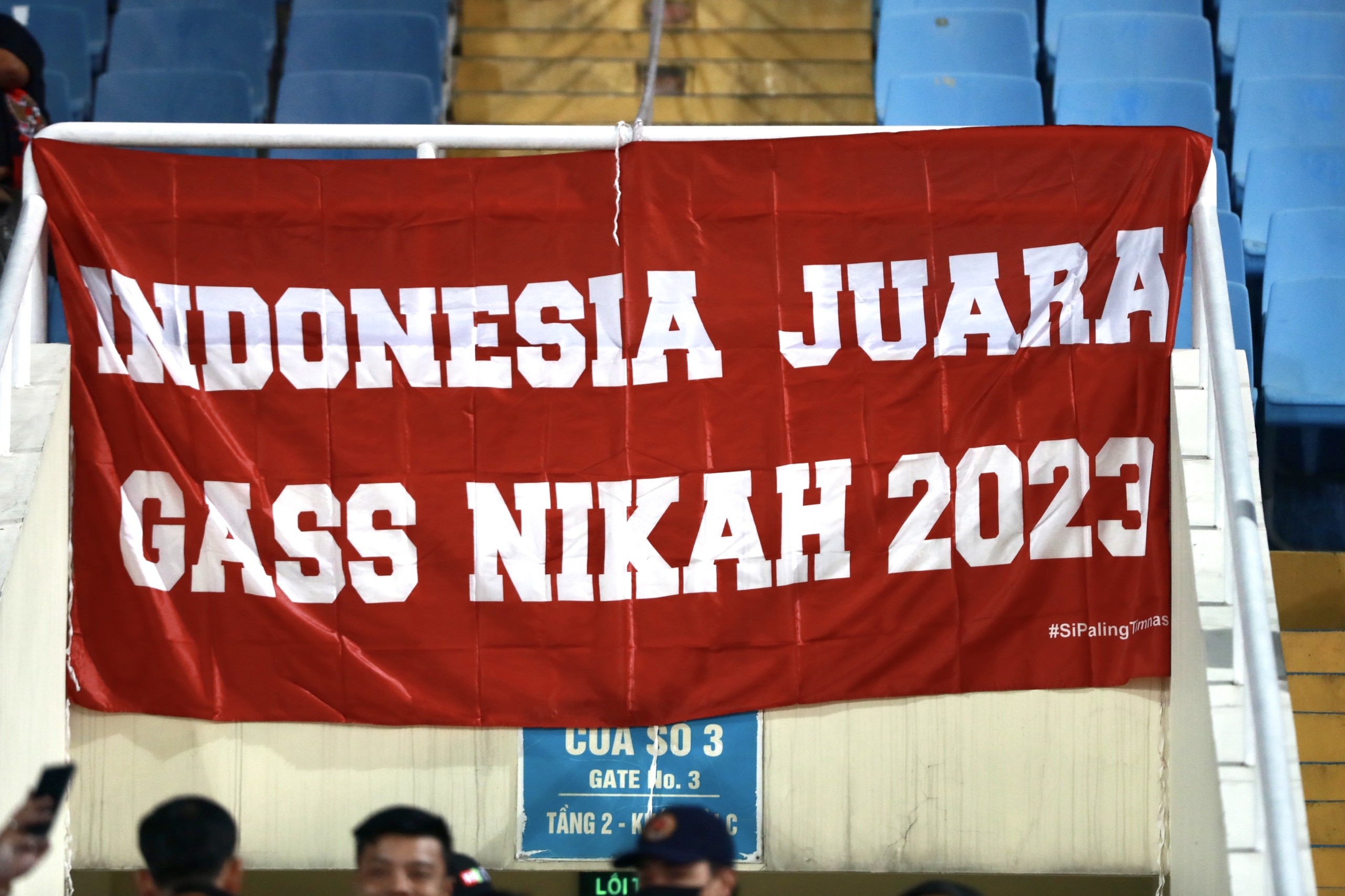 CDV Viet Nam tiep lua anh 8