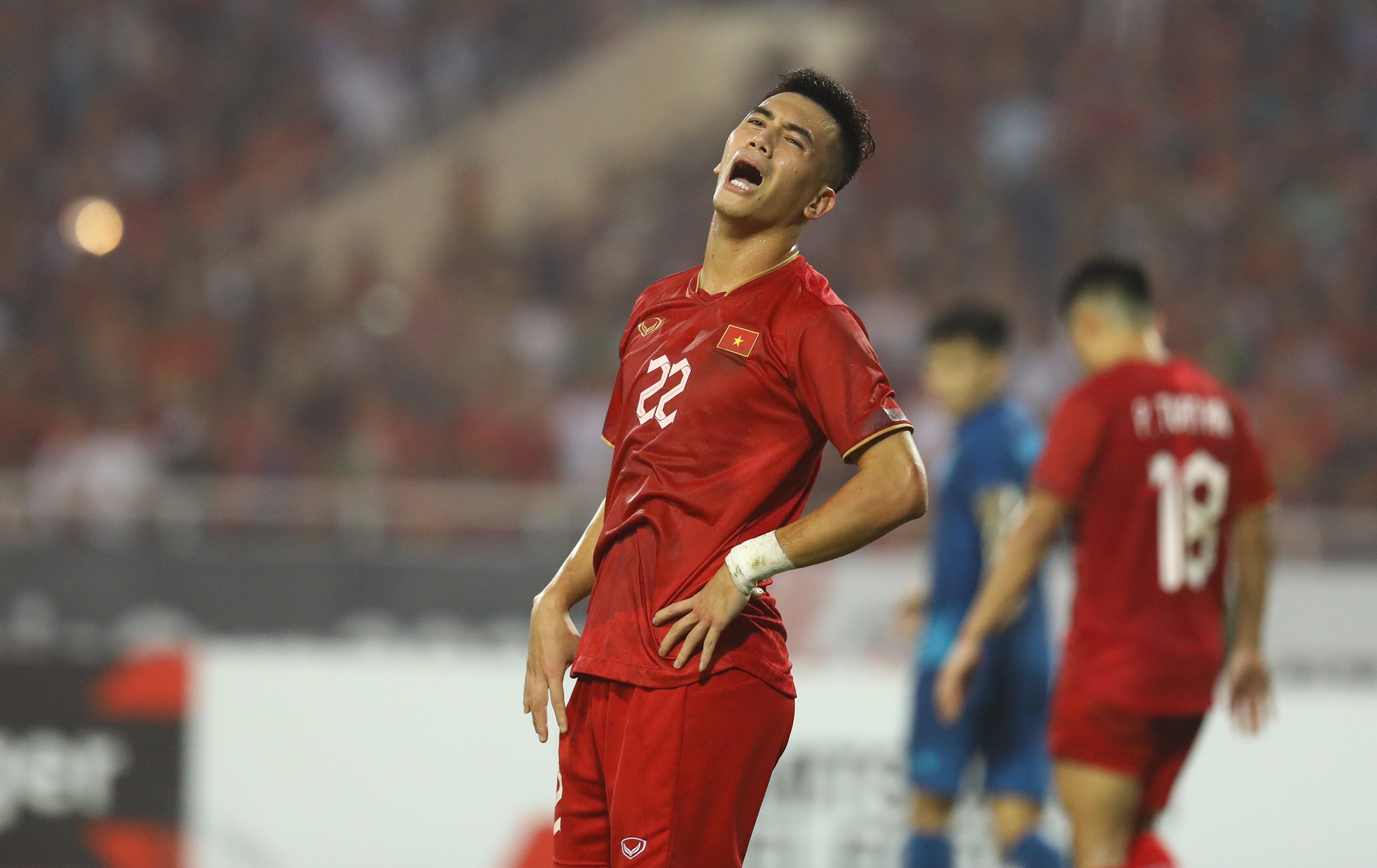 Tien Linh tuoc ban thang anh 5