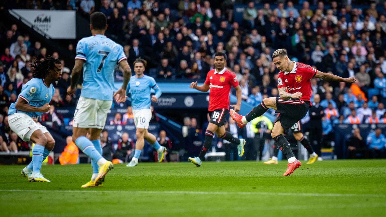 4 diem nong dang chu y tran Man Utd - Man City hinh anh