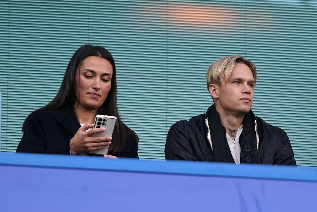 Tan binh 100 trieu euro anh 3