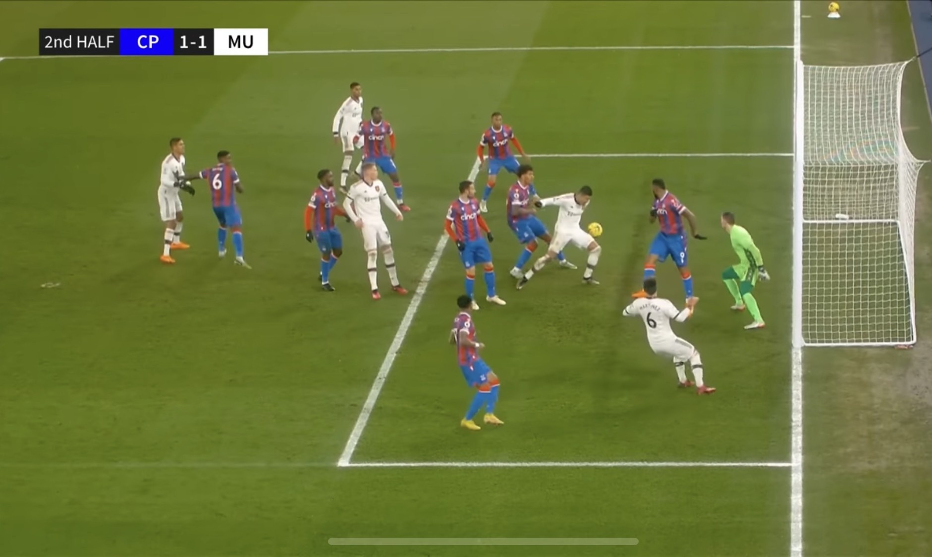 Casemiro gay tranh cai anh 1