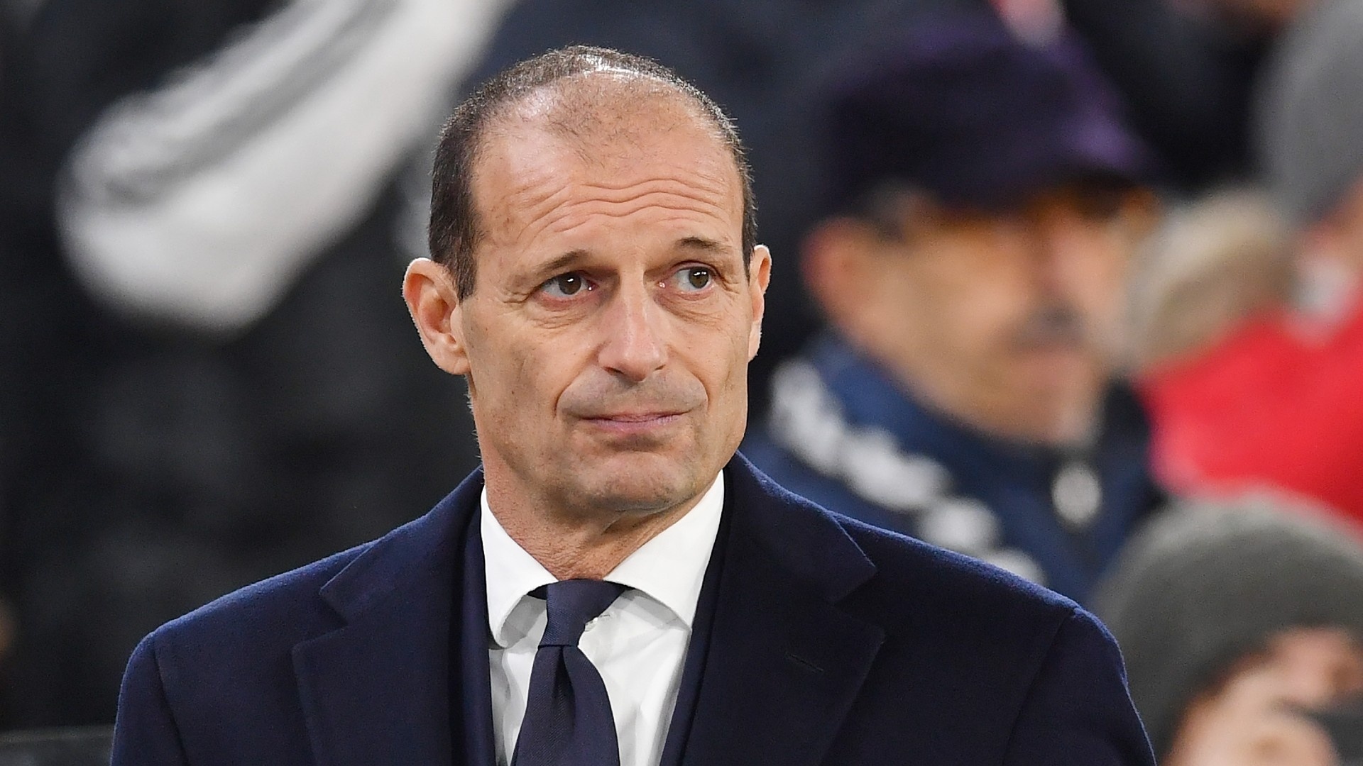 HLV Allegri chot tuong lai sau khi Juventus bi tru 15 diem hinh anh